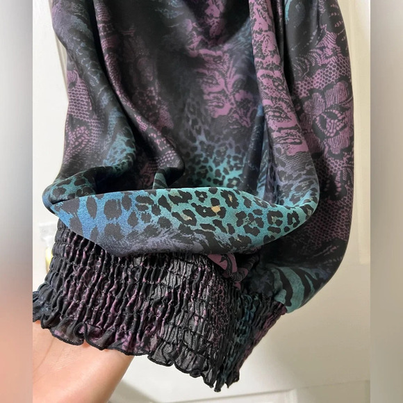 Satin Top Size XS - Picture 4 of 10